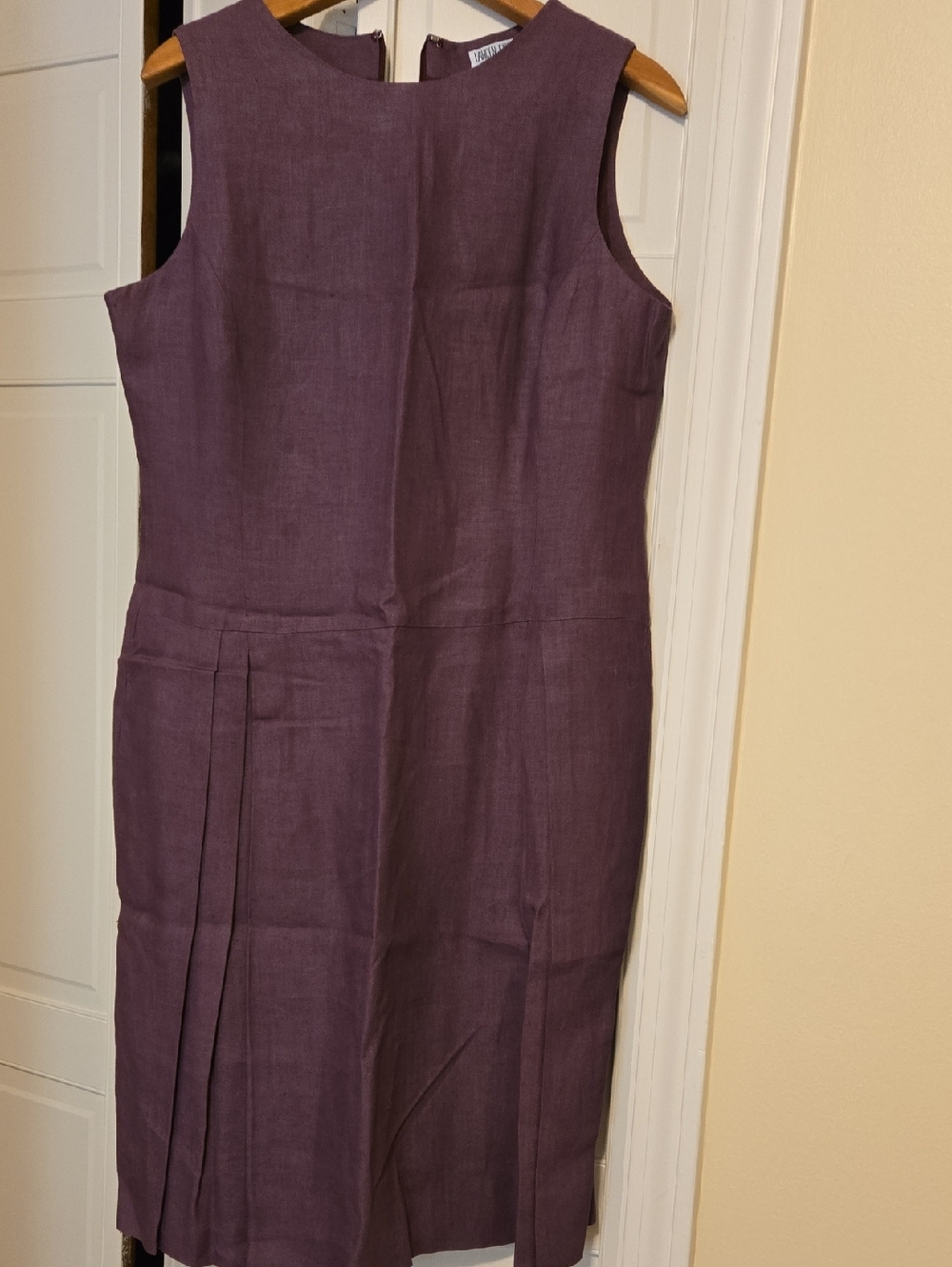 Sleeveless Plum Midi Dress - Unbranded